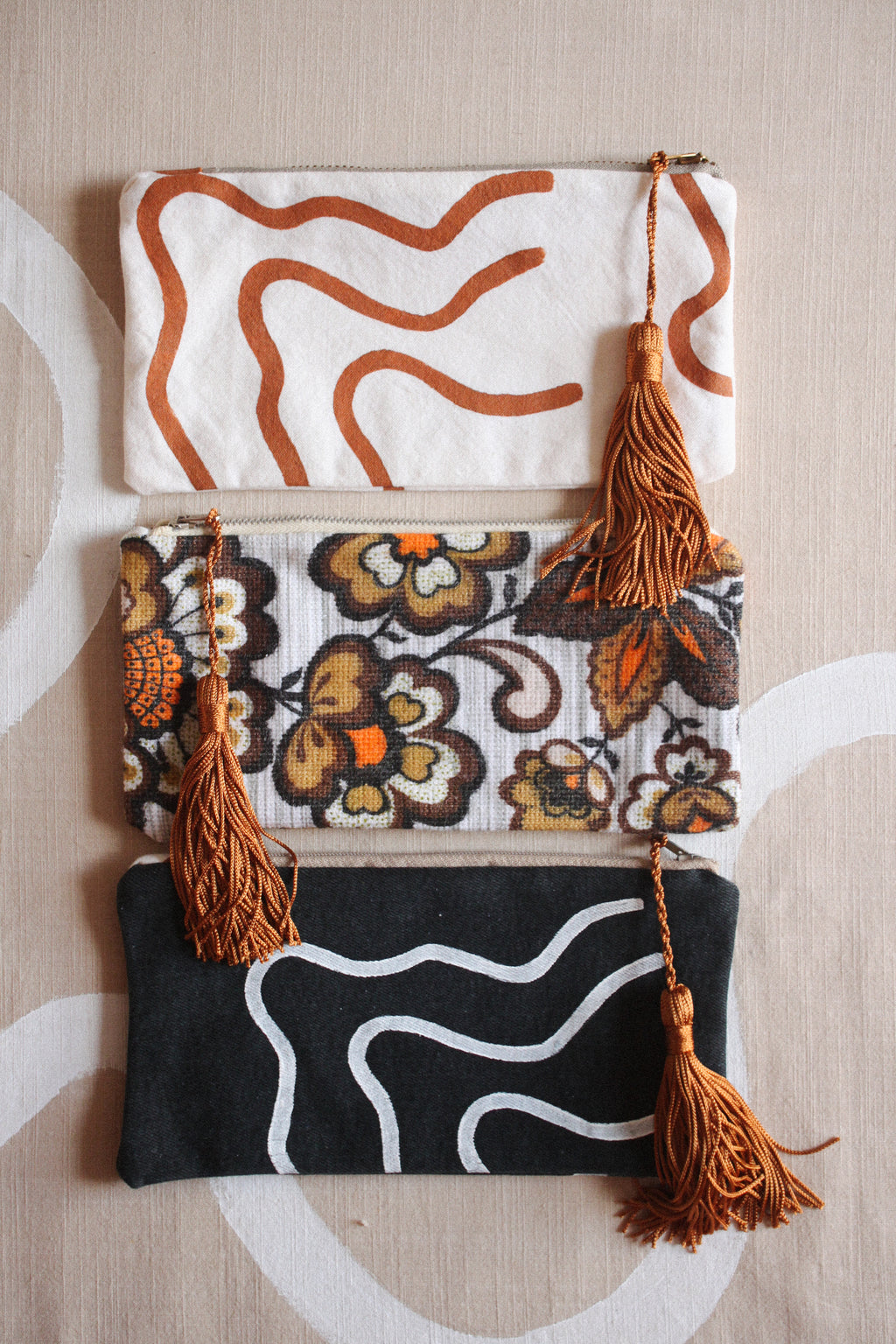 Medium Zip Purses