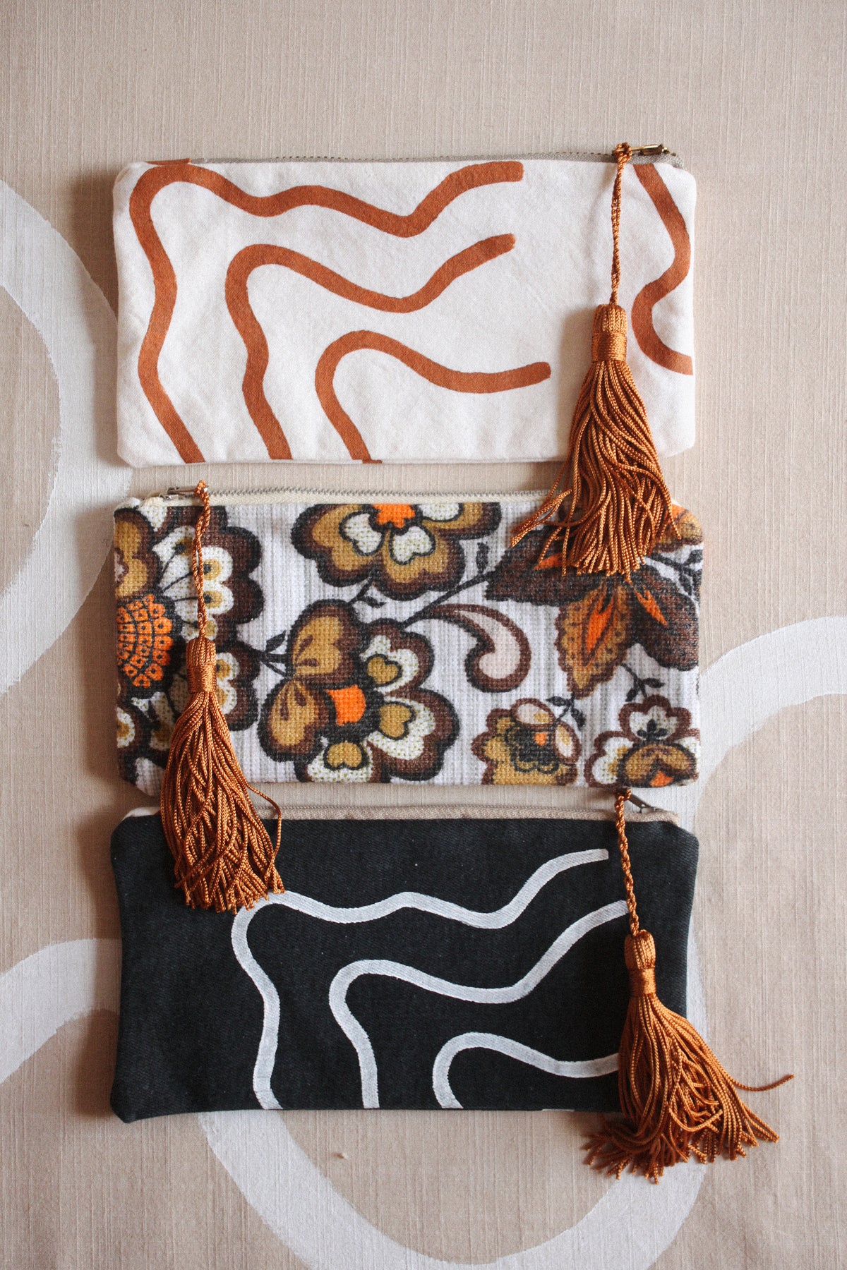 Medium Zip Purses